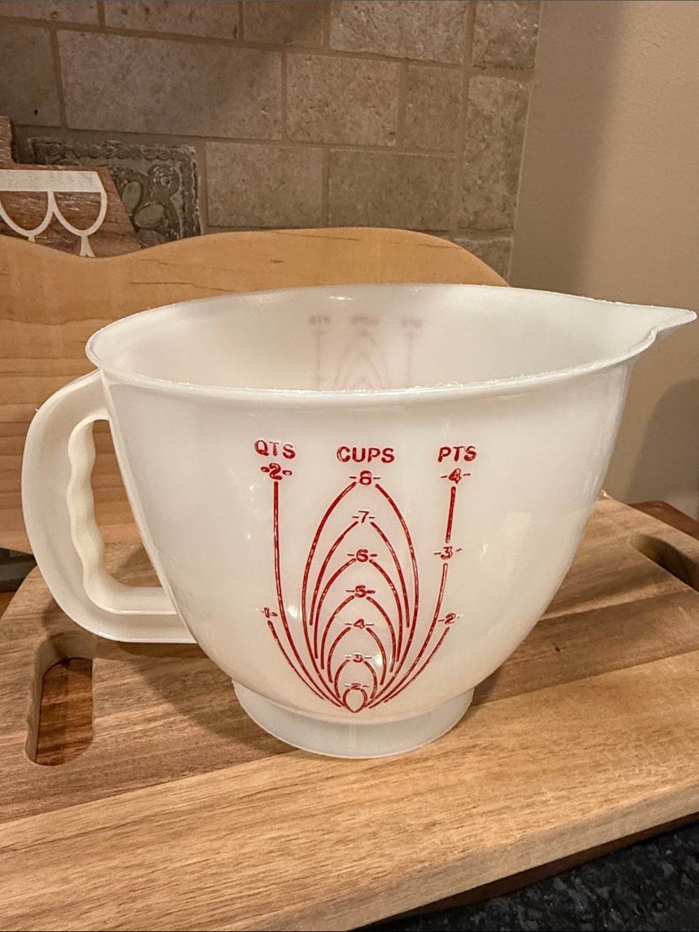 Vintage Tupperware Mix N Store 8 Cup